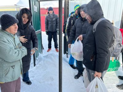 Өскемен ЖЭО-ның жастар бастамашыл тобы кәсіпорынның зейнеткерлеріне көмек көрсетті