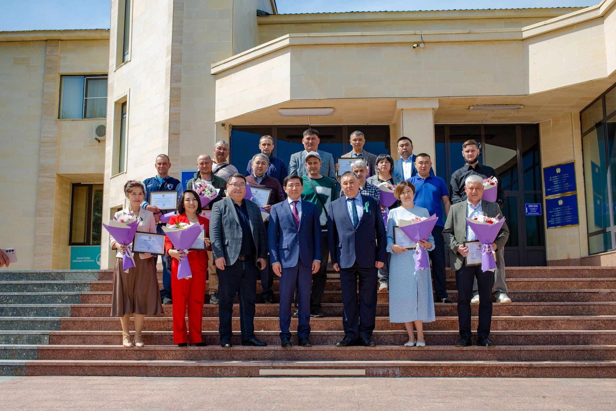 Өскемен ЖЭО қызметкерлері Өскемен қаласы әкімінен алғыс хат алды