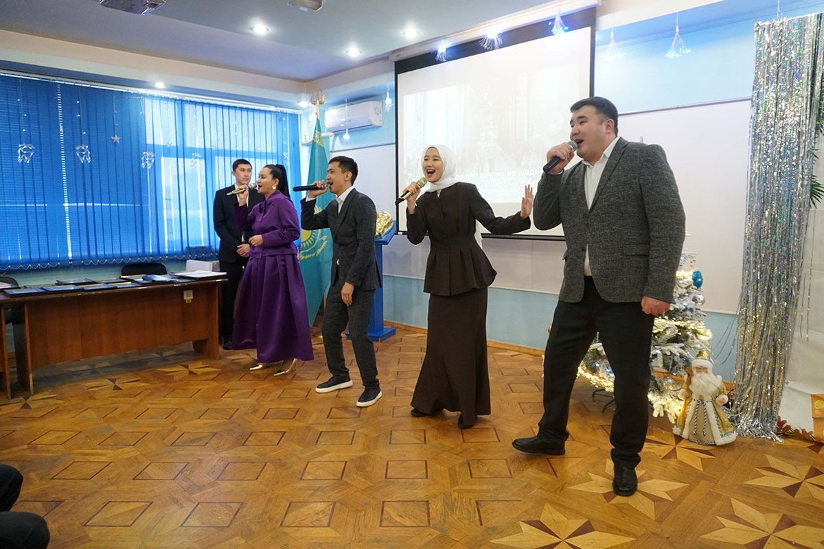 Өскемен ЖЭО қызметкерлері Энергетиктер күніне орай марапатталды