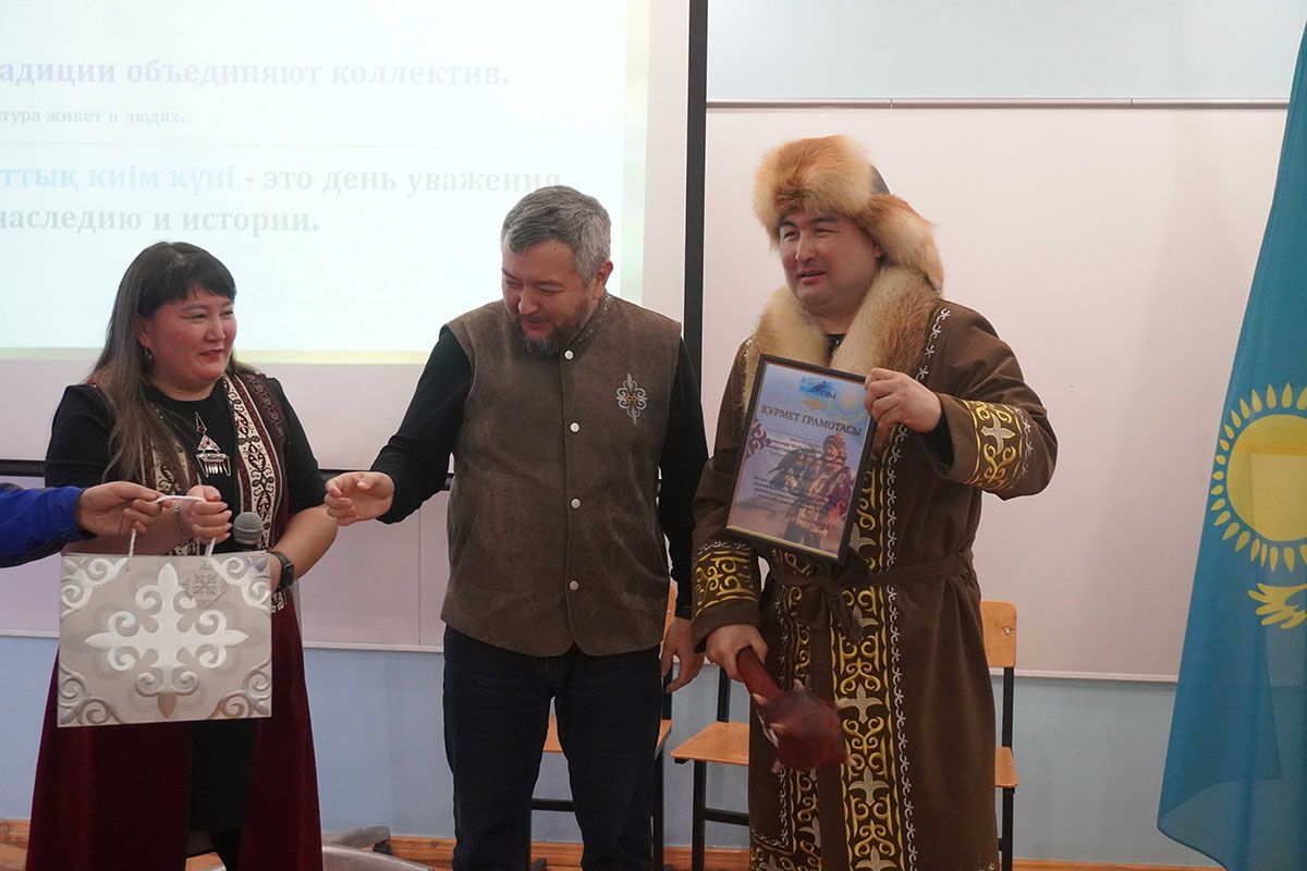 В Усть-Каменогорская ТЭЦ прошёл парад национальных костюмов