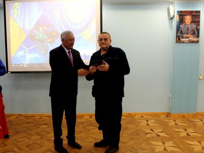 Работники ТОО «Усть-Каменогорская ТЭЦ» получили профессиональные награды ко дню энергетика