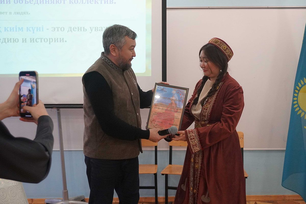 В Усть-Каменогорская ТЭЦ прошёл парад национальных костюмов