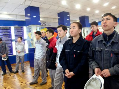 В музее Усть-Каменогорской ТЭЦ состоялась экскурсия для студентов - энергетиков